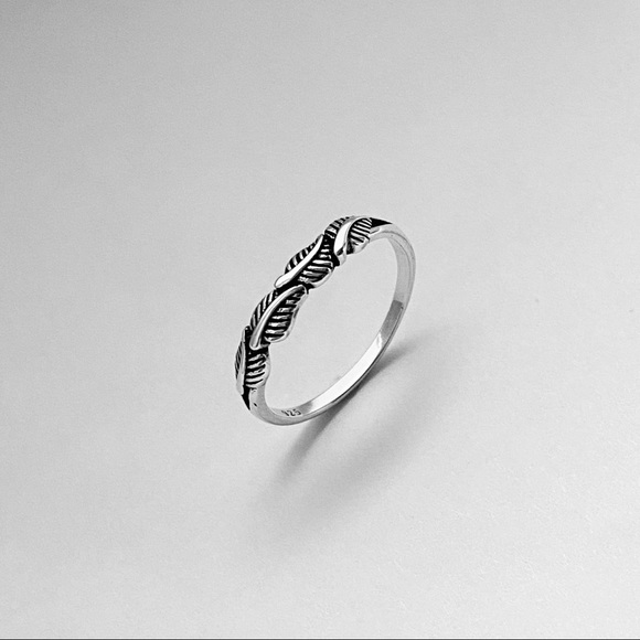 Sterling Silver Little Four Leaf Ring, Silver Rings, Tree of Life, Leaves, Trees - Picture 11 of 12